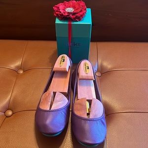 Worn Once!  Tieks Size 8 Lilac